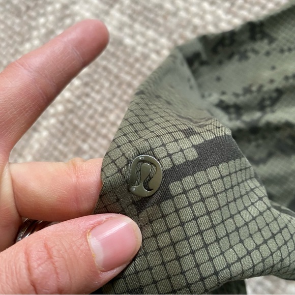 Lululemon Jet Crop 7/8 (Slim) Ziggy Snake Fatigue Gator Green Size 4 - Picture 6 of 8